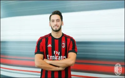 Hakan Çalhanoğlu est de nationalité...