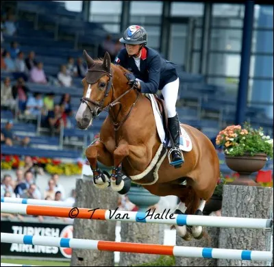Avec quel cheval Pénélope Leprévost a participé aux Jeux olympiques ?