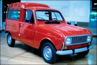 De quel pays est cette R4 ?