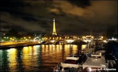 À quel groupe doit-on la chanson "Ville de lumière" en 1986 ?