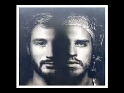 Quel groupe a sorti l'album "Des ombres et des lumières" en 2015 ?