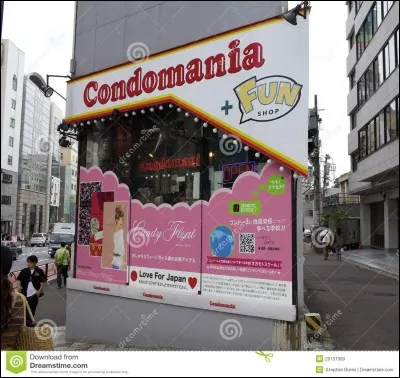 Que peut-on trouver dans la boutique Condomania à Harakuju ?