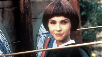 Comment s'appelle la princesse intrépide interprétée par Alessandra Martines dans la mini-série télévisée "La Caverne de la rose d'or", diffusée dans les années 90 ?