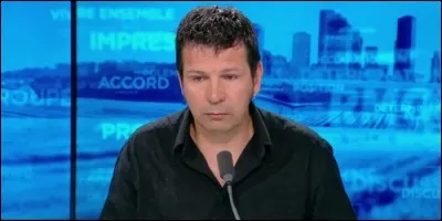 Sylvain Grandserre est un maître d'école à :