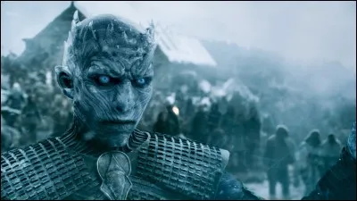 Le Night King (Roi de la nuit) est l'un des personnages les plus dangereux et puissants de la série Game of thrones. Chef des Marcheurs blancs, il a l'extraordinaire pouvoir de faire revivre les morts, lesquels deviennent alors marcheurs blancs et se rangent à son côté. Où vit le Roi de la Nuit ?