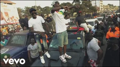 En quelle année, le clip d' ''A l'ouest'' est-il sorti sur YouTube ?