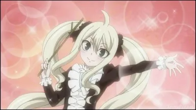 De qui Mavis est-elle amoureuse ?