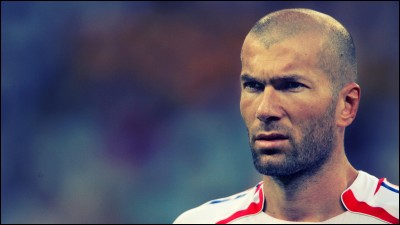 De quelle nationalité est Zinédine Zidane ?