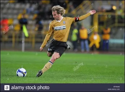 De quelle nationalité est Pavel Nedved ?