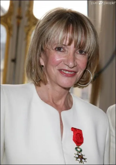 En 1982, quelle journaliste présente l'émission télévisée "Musiques au cur" ?