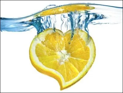 A qui doit-on la chanson "Lemon Incest" en 1984 ?