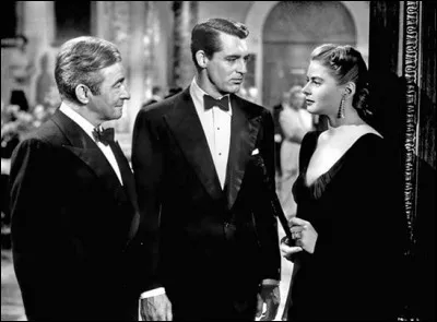 Devlin propose à Alicia, la fille d'un espion nazi, de travailler pour les Etats-Unis afin de réhabiliter son nom. Elle épouse donc un ancien ami de son père dans le but de l'espionner...Il s'agit de ...