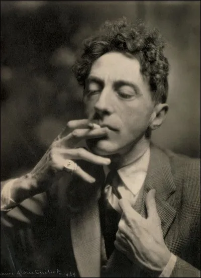En quelle année Jean Cocteau a-t-il été élu à l'Académie française ?