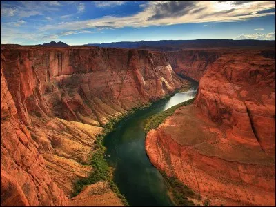 Le Grand Canyon est situé en Arizona.
