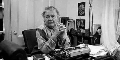 Qui fut la première femme élue à l'Académie française ?