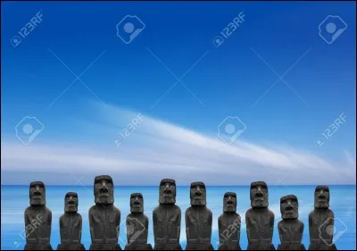 Combien de statues compte l'île de Pâques ?
