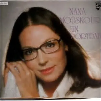 Nana est une femme engag&eacute;e. Que fait-elle de 1994 &agrave; 1999 ?