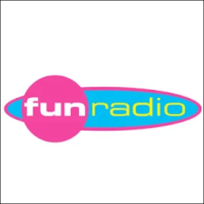 Le slogan de la radio Fun Radio est : "Le Son Dancefloor".