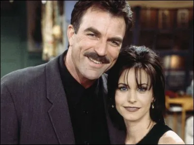 Monica est sortie avec le meilleur ami de ses parents, comment s'appelle-t-il ?