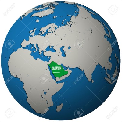 Combien d'habitants peuplent l'Arabie saoudite ?