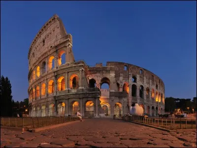 Dans le Colis&eacute;e, o&ugrave; logeaient les gladiateurs et les animaux ?