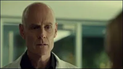 Qui tue le professeur Lekie ?