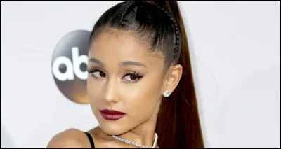 Sur quelle chaîne la série d'Ariana Grande a-t-elle été diffusée ?