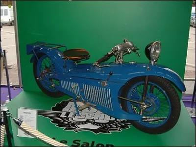 Une autre très originale de conception plutôt automobile !