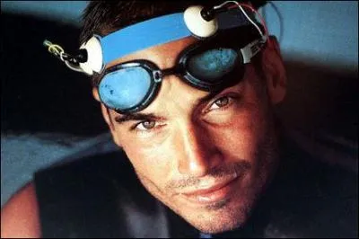 Du bleu du  Grand bleu .. c'est Jean...