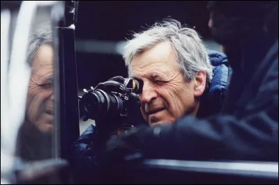 Quel est le prénom du réalisateur Costa-Gavras ?
