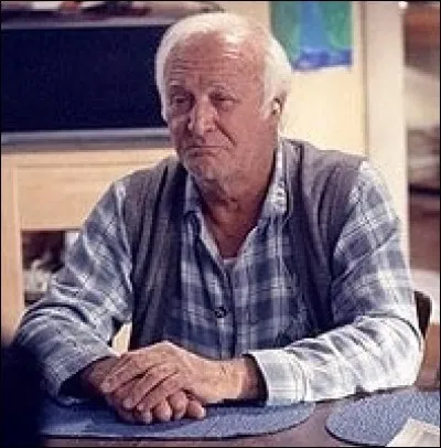 Quel est le prénom du père de Loïs ?