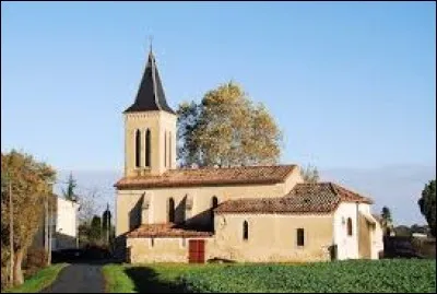 Village de l'arrondissement de Castres, dans la vallée du Dadou, Saint-Julien-du-Puy se situe dans le département ...