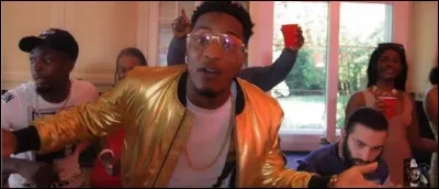 Complétez les paroles : 

"Fais bien les choses, la vie c'est traître (oui)
Le fils du voisin joue à la dînette
Jette pas l'argent par la fenêtre (jamais)
Tu finiras (...)"