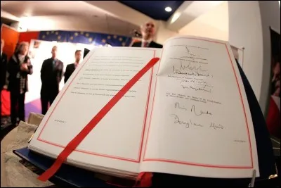 En 1957, quel est le nom du trait&eacute; fondateur de la Communaut&eacute; &eacute;conomique europ&eacute;enne ?