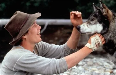 Lorsque Croc-Blanc appartenait à Beauty Smith, celui-ci était-il gentil avec son animal ?