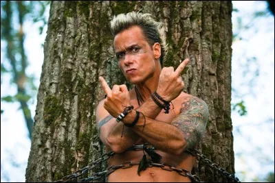 Quel clip ce chanteur à chanter pour avoir été placé en deuxième place au music awards ?