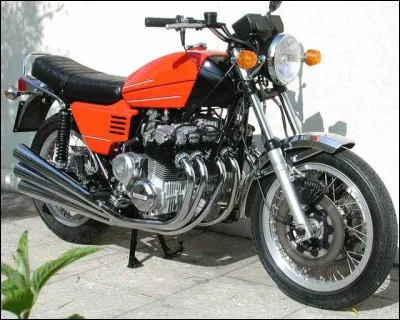 Cette moto 6 cylindres en ligne vous dit-elle quelque chose ?