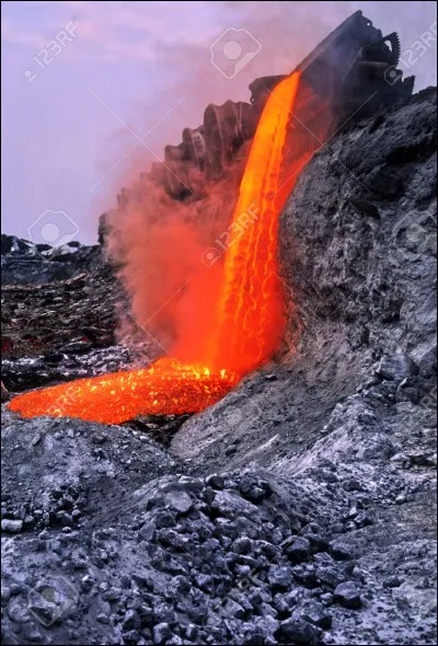 L'industrie sidérurgique est aujourd'hui essentiellement concentrée sur les littoraux