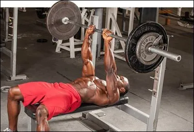 Si tu prends une prise plus serrée, tu risques :