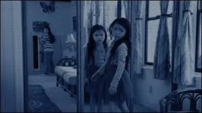 Quel volet de la saga horrifique "Paranormal Activity", sorti en 2015, est le dernier ?