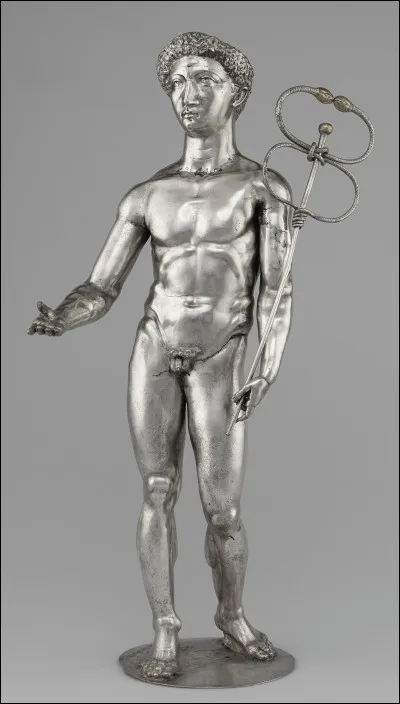 Statuette retrouvée en Normandie. De qui s'agit-il ?