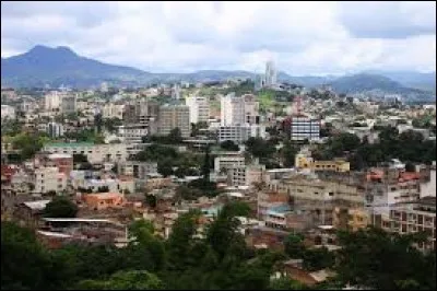 De quel pays Tegucigalpa est-elle la capitale ?