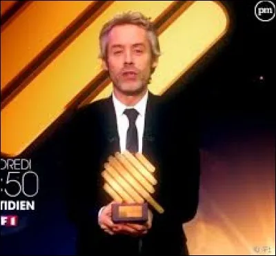 Le 9 décembre 2016, fut diffusée une émission spéciale qui récompense des personnalités avec un trophée. Comment se nomme ce trophée ?