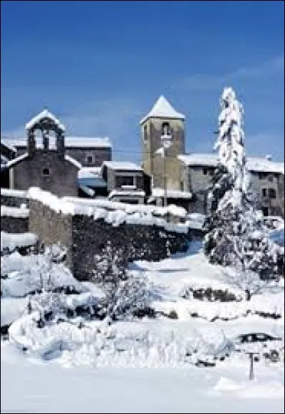 Village de Cerdagne, dans l'ancienne région Languedoc-Roussillon, Eyne se trouve dans le département ...