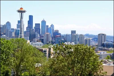 Dans quelle ville de la c&ocirc;te Ouest des &Eacute;tats-Unis peut-on admirer la Speace Needle ?