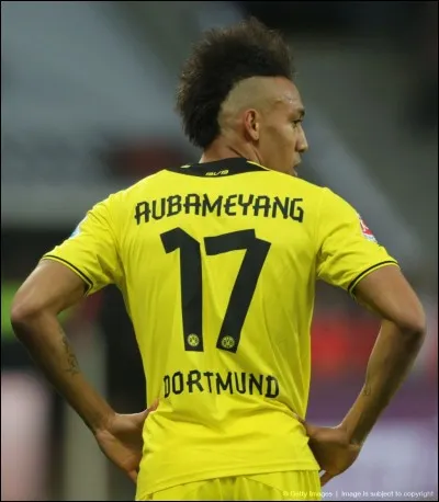 En quoi Aubameyang s'est-il déguisé pour sa célébration avec Reus ?