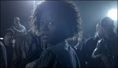 Dans l'épisode numéro 14, Mlle Monroe raconte l'expérience qu'elle a vécue dans la saison 5. D'après cette expérience, quelle créature l'a attaquée ?