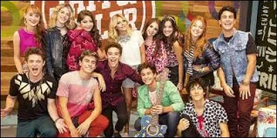 Quel personnage est interprété par Karol Sevilla ?