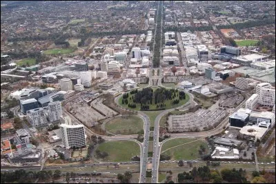 La capitale de l'Australie est :