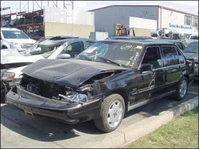 De quels modèle et marque est cette voiture ?